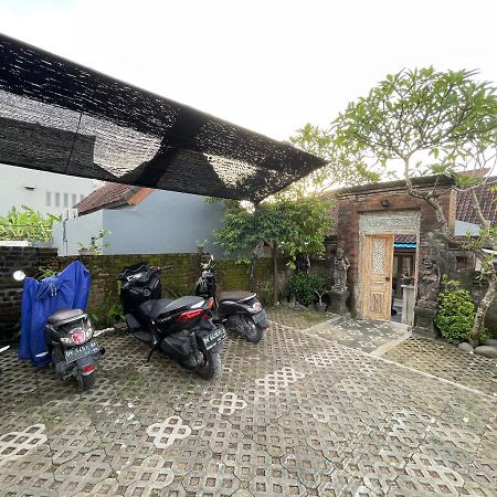 Belimbing Guest House Canggu Exteriér fotografie